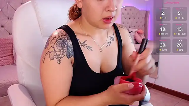 Charlotte Jones   online show from 02.06.25