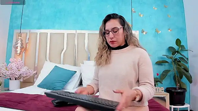 RubbyTaylor online show from 04.25.26