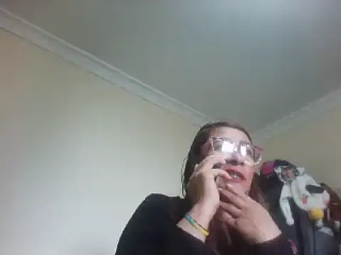 Snapshot of LITLESTAR chatting on 12.20.24 LITLESTAR online show from 12.20.24