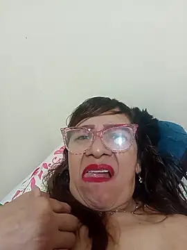 Snapshot of LITLESTAR chatting on 12.29.24 LITLESTAR online show from 12.29.24