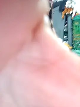 Snapshot of LITLESTAR chatting on 01.20.25 LITLESTAR online show from 01.20.25