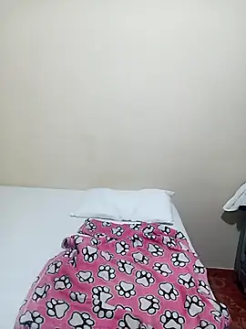 Snapshot of LITLESTAR chatting on 01.25.25 LITLESTAR online show from 01.25.25