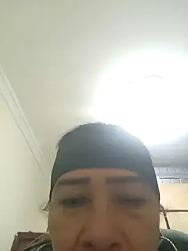 Snapshot of LITLESTAR chatting on 11.21.25 LITLESTAR online show from 11.21.25