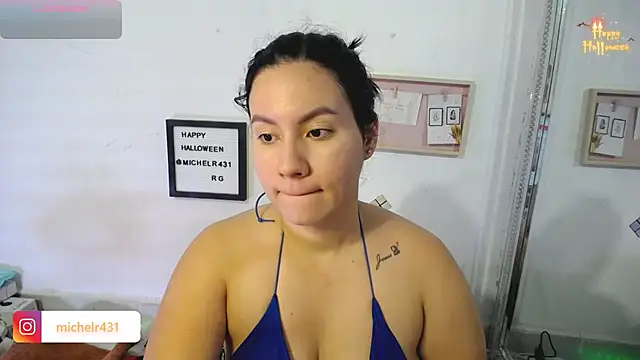 Mia  reys online show from 11.03.25