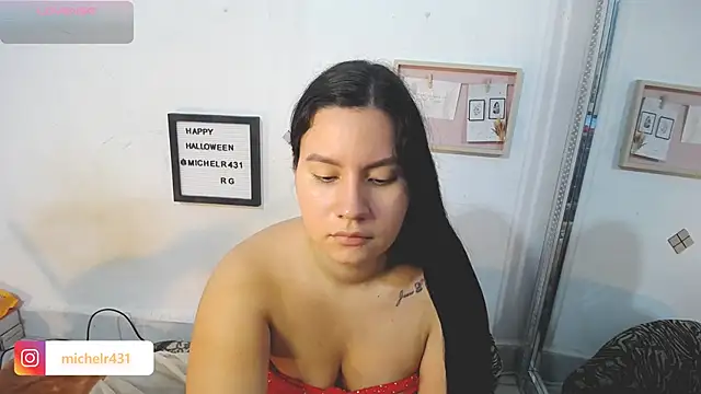 Mia  reys online show from 11.27.25