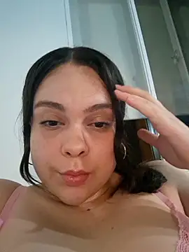 Snapshot of AllyTell chatting on 11.18.25 AllyTell online show from 11.18.25