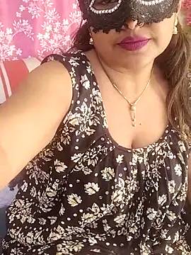 Snapshot of joya_bhabi chatting on 11.06.25 joya bhabi online show from 11.06.25