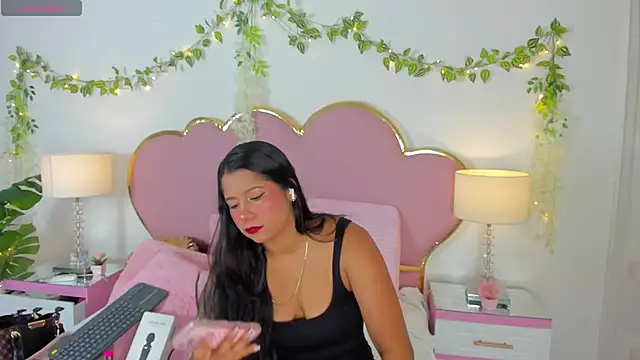 EmmaCrush online show from 09.18.25