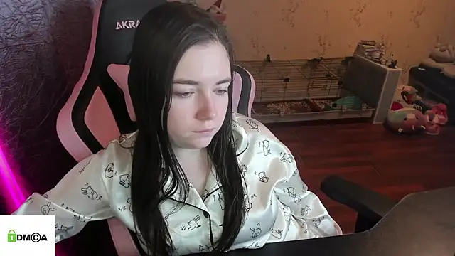 Snapshot of Crazy_forest_fairy chatting on 02.15.26 Crazy forest fairy online show from 02.15.26