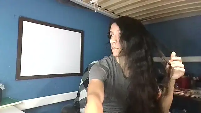 Flappywig online show from 01.05.25