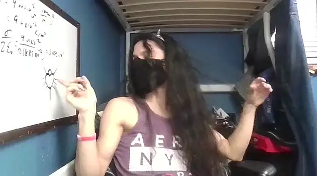 Flappywig online show from 02.23.25