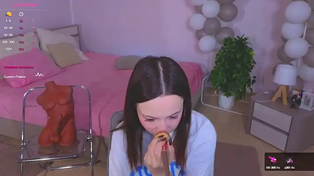 Snapshot of Hayle_Hill chatting on 01.22.25 Hayle Hill online show from 01.22.25