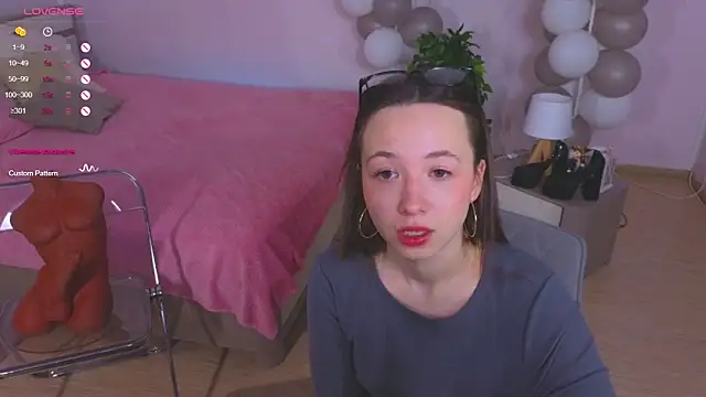 Snapshot of Hayle_Hill chatting on 01.22.25 Hayle Hill online show from 01.22.25