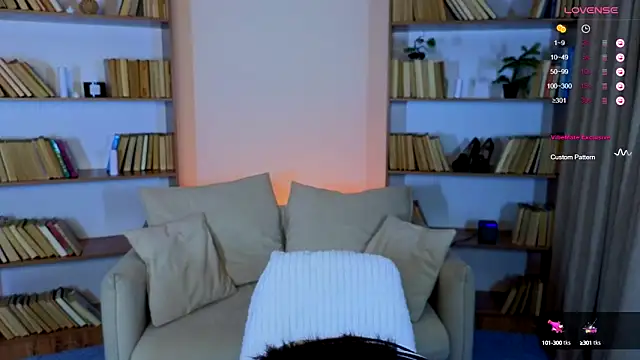 Snapshot of Hayle_Hill chatting on 03.02.25 Hayle Hill online show from 03.02.25