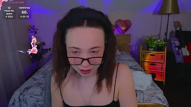 Hayle Hill online show from 02.09.26