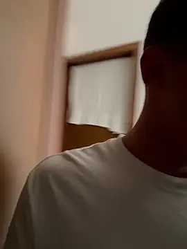 Snapshot of christianporcella_ chatting on 02.04.26 christianporcella online show from 02.04.26