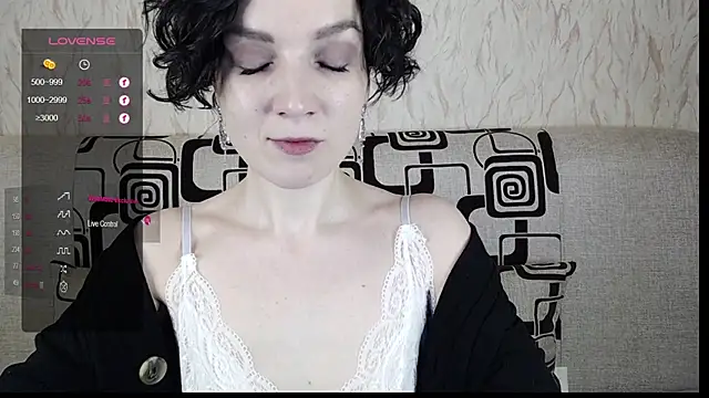 TinaWince online show from 02.26.25