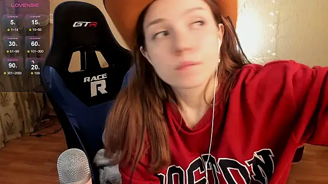 Snapshot of Kami_kam chatting on 02.06.25 Kami kam online show from 02.06.25