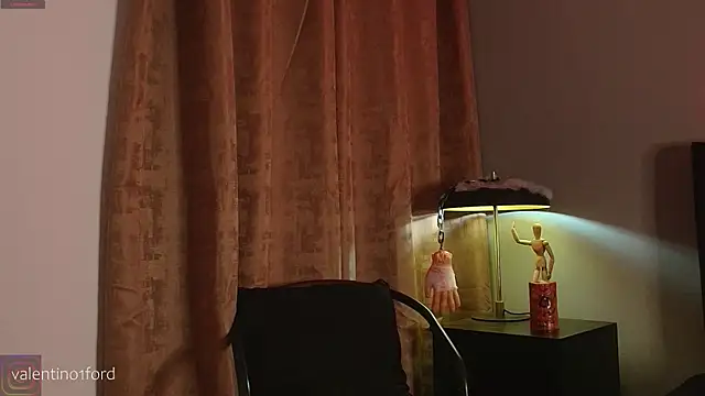 Snapshot of Valentinoford chatting on 10.22.25 Valentinoford online show from 10.22.25