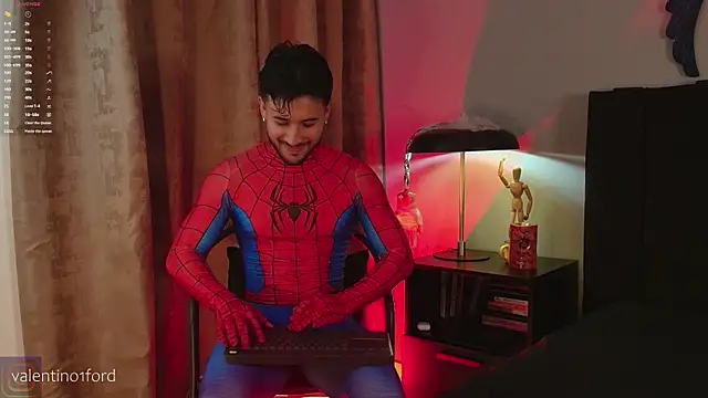 Snapshot of Valentinoford chatting on 10.31.25 Valentinoford online show from 10.31.25