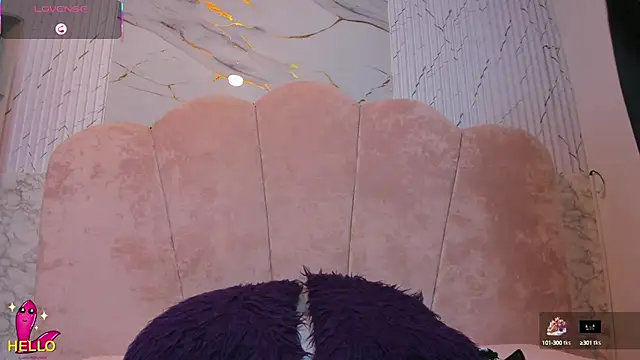 kendalltaylorr online show from 02.06.25