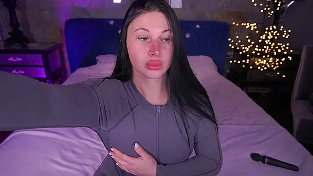 ArianaDarkk online show from 04.29.26