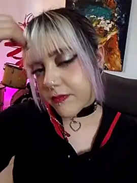 Charlotte Myers online show from 11.17.25