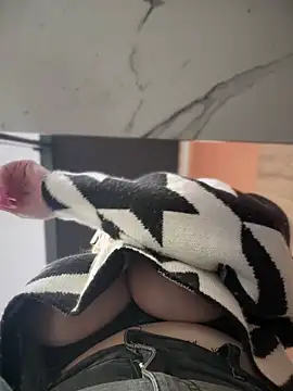 Teya moon  online show from 01.24.25