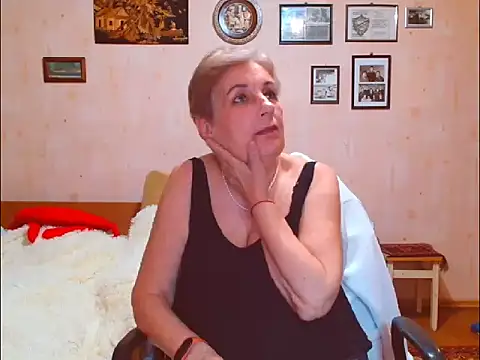 Snapshot of Victoria5643 chatting on 03.11.26 Victoria5643 online show from 03.11.26