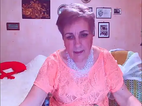 Snapshot of Victoria5643 chatting on 03.25.26 Victoria5643 online show from 03.25.26