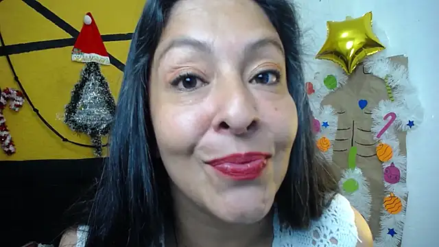 Snapshot of Catalina_JH chatting on 12.15.24 Catalina JH online show from 12.15.24