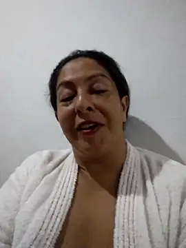 Snapshot of Catalina_JH chatting on 02.19.25 Catalina JH online show from 02.19.25