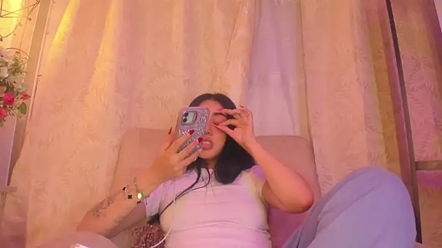 Chanttall  online show from 12.18.24