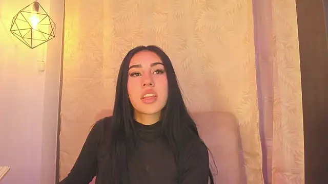 Chanttall  online show from 01.18.25