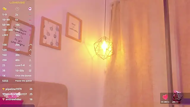 Chanttall  online show from 02.15.25