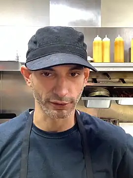 hailzeffn online show from 09.15.25