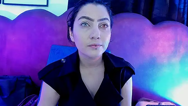 Snapshot of sophy_rock chatting on 06.12.26 sophy rock online show from 06.12.26