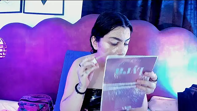 Snapshot of sophy_rock chatting on 06.14.26 sophy rock online show from 06.14.26