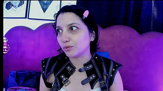 Snapshot of sophy_rock chatting on 07.21.26 sophy rock online show from 07.21.26