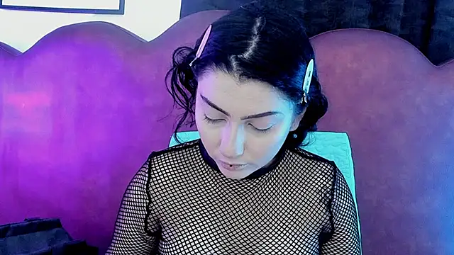 Snapshot of sophy_rock chatting on 07.29.26 sophy rock online show from 07.29.26