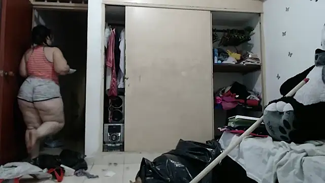 Snapshot of ladydeathz chatting on 12.12.24 ladydeathz online show from 12.12.24