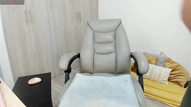  miamadison online show from 04.23.26