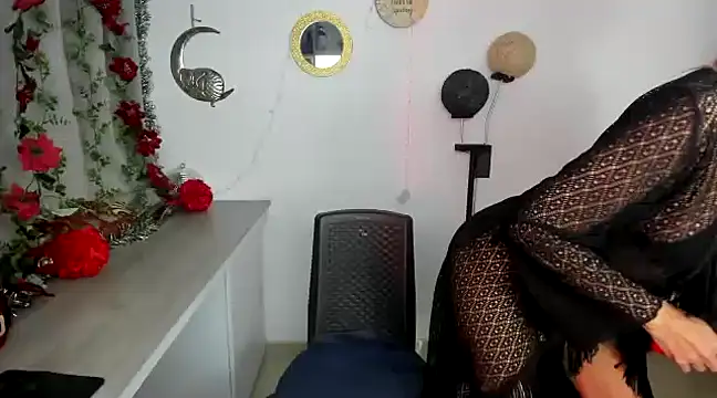 Snapshot of _cristal_ayala chatting on 01.03.25 cristal ayala online show from 01.03.25