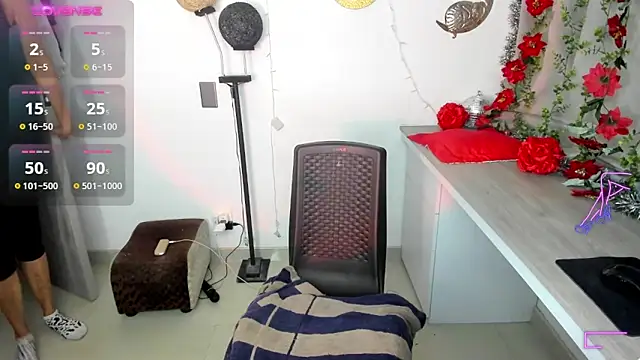 Snapshot of _cristal_ayala chatting on 01.10.25 cristal ayala online show from 01.10.25