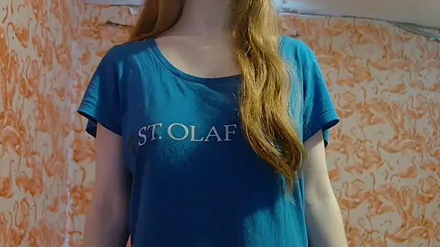 strawberrysmoothie online show from 10.16.25