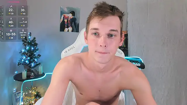 Snapshot of 4ever_dude chatting on 12.19.24 4ever dude online show from 12.19.24