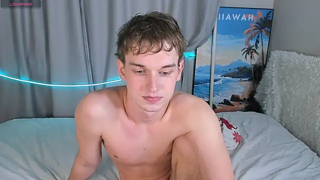 Snapshot of 4ever_dude chatting on 10.21.25 4ever dude online show from 10.21.25