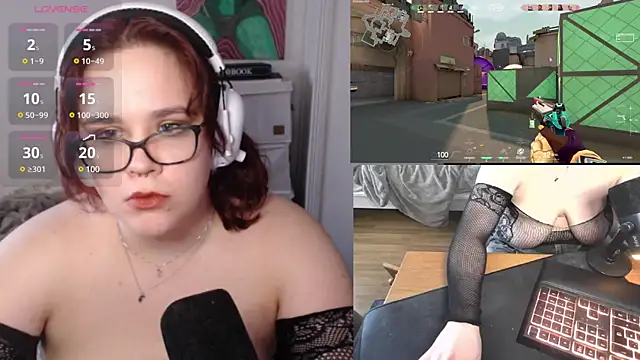 Snapshot of playvalorantwithmenow chatting on 02.04.25 playvalorantwithmenow online show from 02.04.25