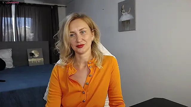 Snapshot of Vanessa_Nowak chatting on 07.21.26 Vanessa Nowak online show from 07.21.26