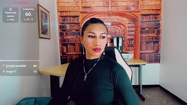 Snapshot of khiara_moretti chatting on 12.29.24 khiara moretti online show from 12.29.24